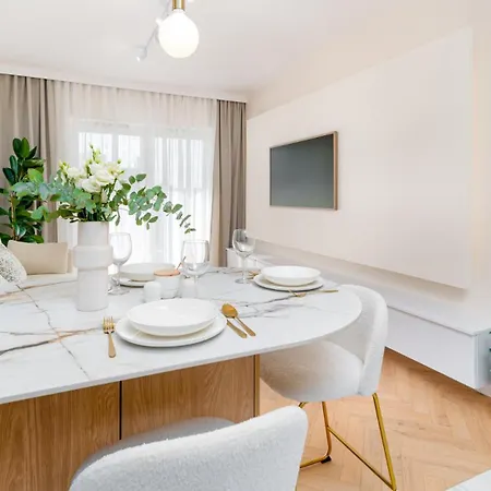 Апартаменты Royal View - Promenada Staromiejska, Parking W Garazu W Cenie! Вроцлав